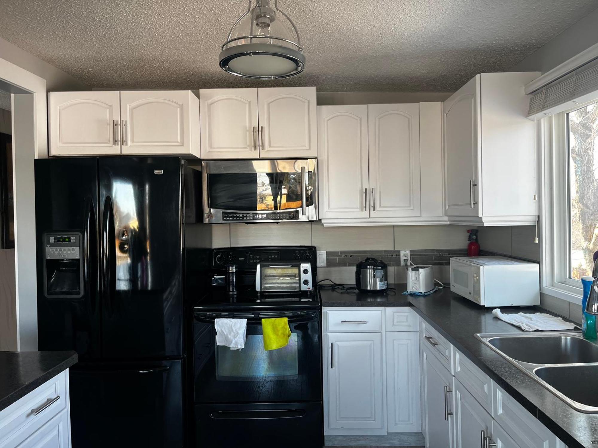 Hunter' S New Home! Homestay Calgary