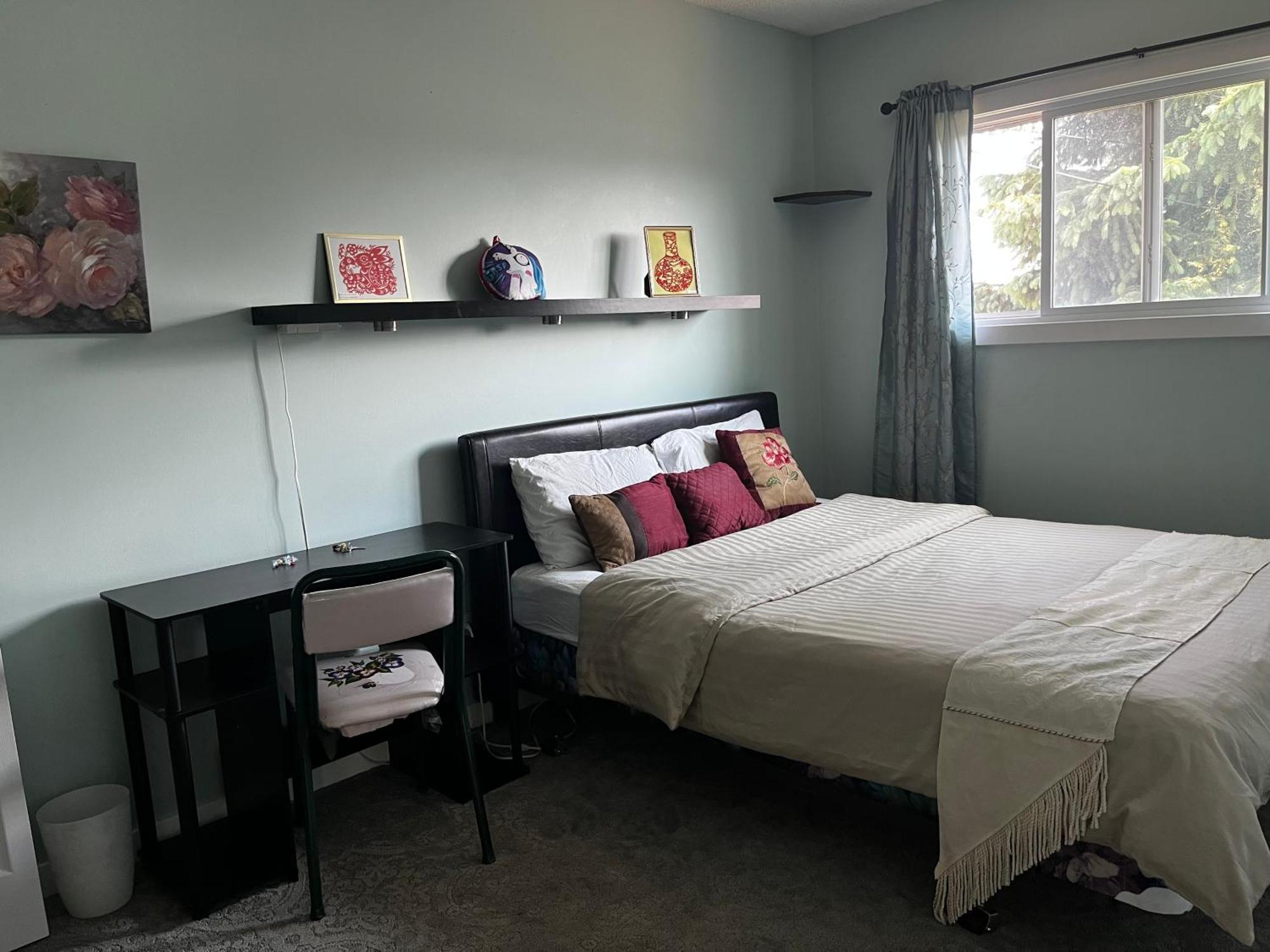 Homestay Hunter' S New Home!